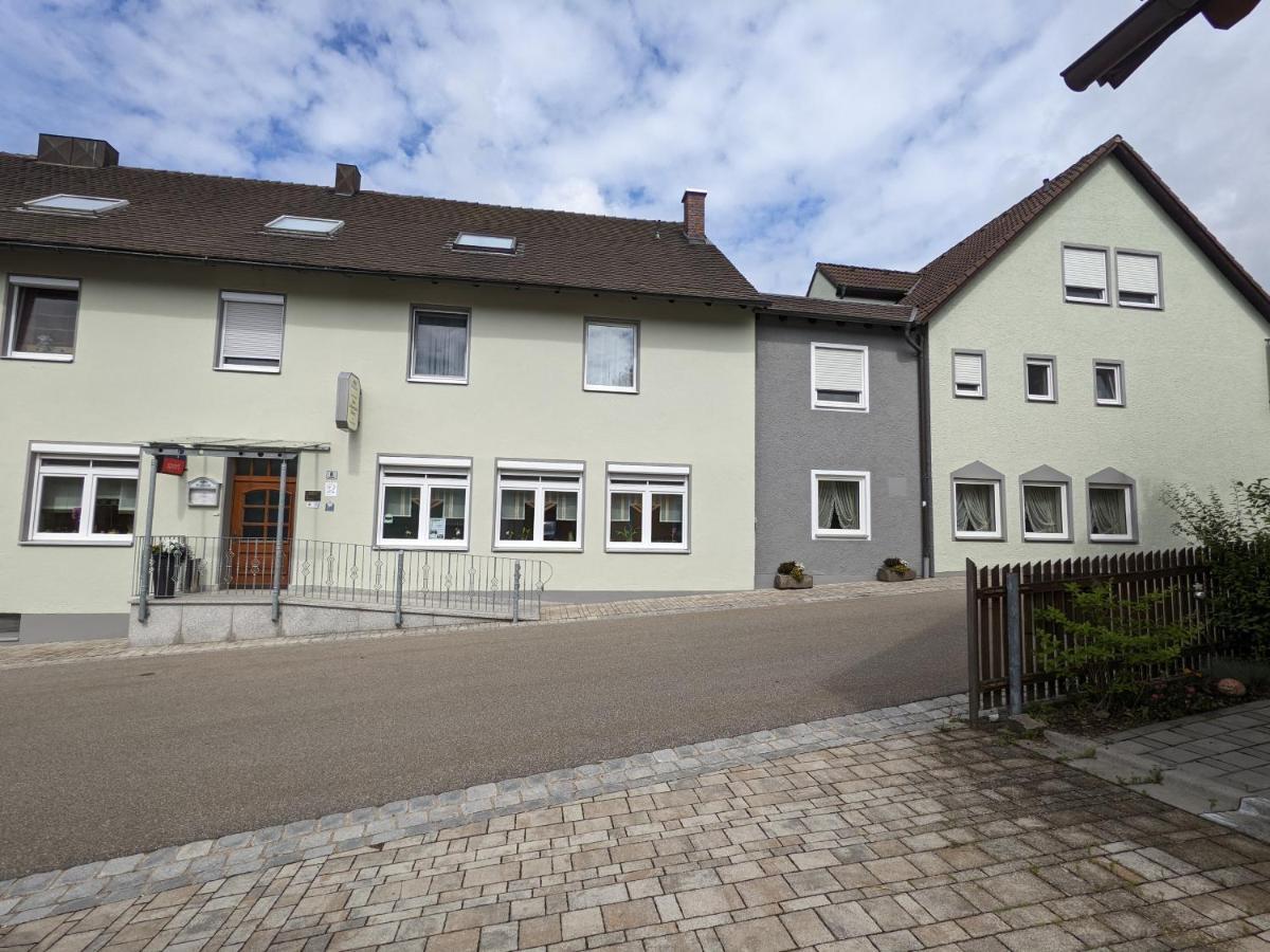 Zum Schwarzen Baeren Vohenstrauss Exterior foto