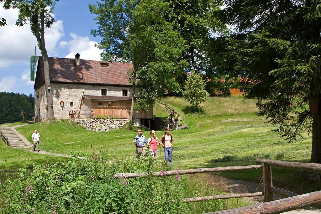 Zum Schwarzen Baeren Vohenstrauss Exterior foto