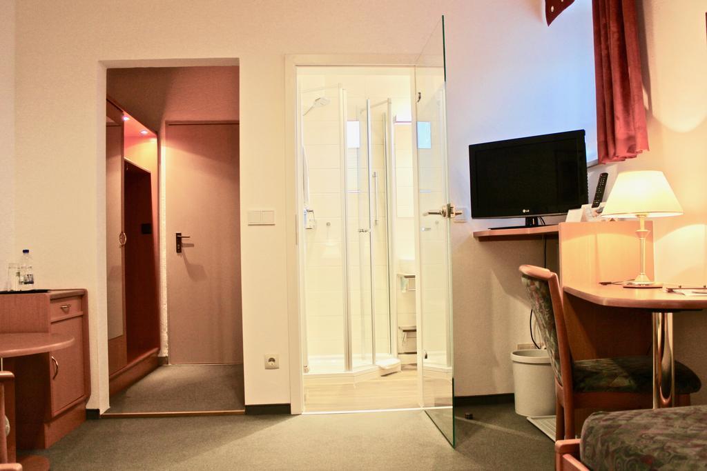 Zum Schwarzen Baeren Vohenstrauss Exterior foto