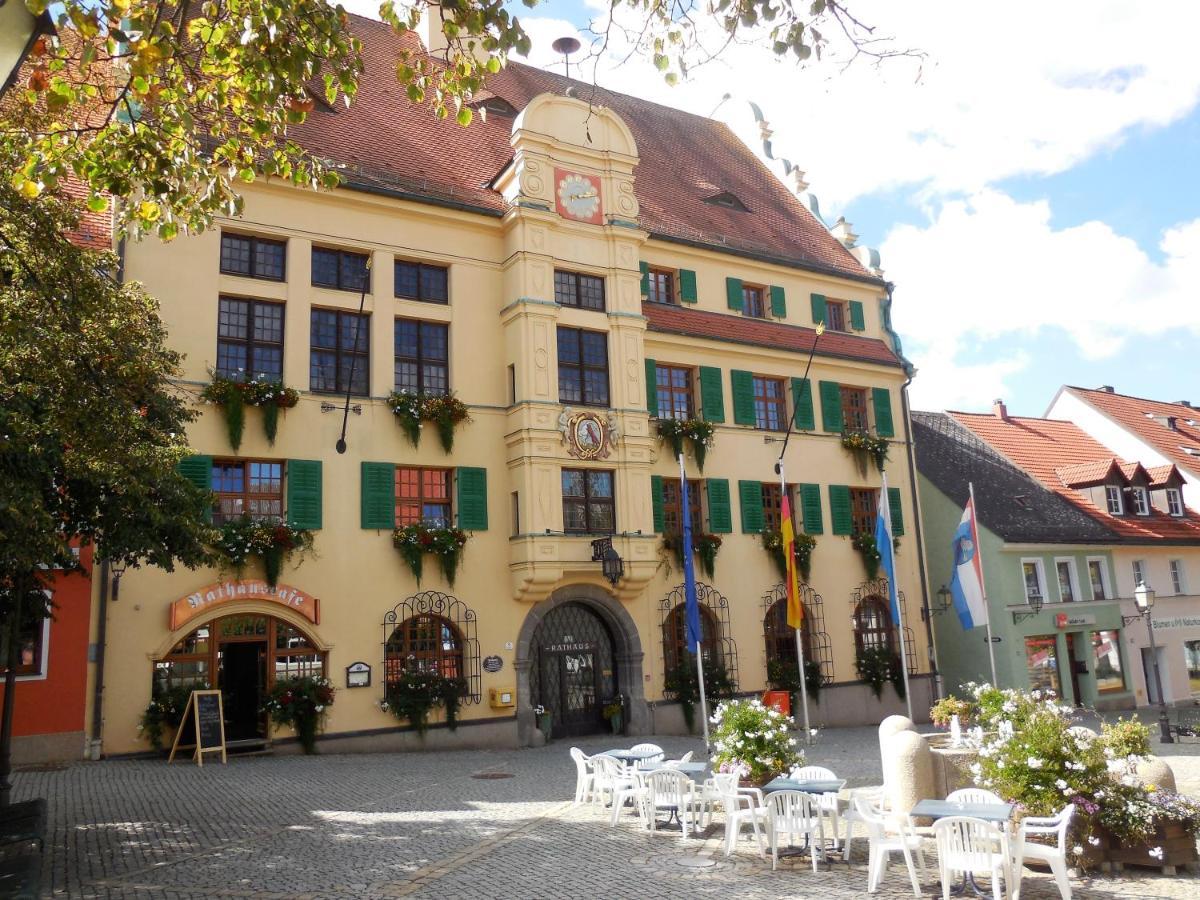 Zum Schwarzen Baeren Vohenstrauss Exterior foto